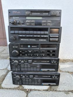 Poszukuję serwisu naprawy radioodtwarzaczy kasetowych z lat 80-90 w woj. Pomorskim