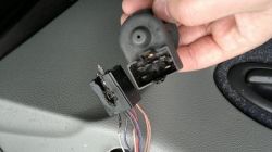 Megane Coupe 2001r - Szukam schematu podłączenia lusterek elektrycznych