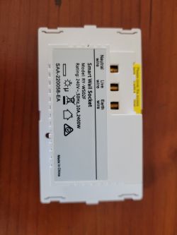 Shawader Smart Wall Socket module with electrical markings and certification.