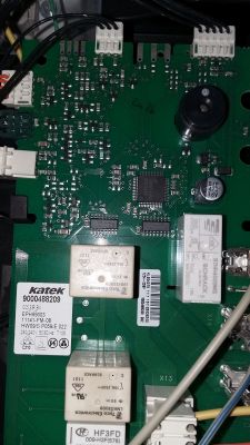 Siemens HB84K552 - Bateryjne podtrzymanie zegarka - Jak podłączyć? Siemens HB84K552 - Bateryjne podtrzymanie zegarka - Jak podłączyć?