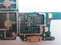 Czy uszkodzone ścieżki na płytce PSP GO mogą uniemożliwiać uruchomienie?