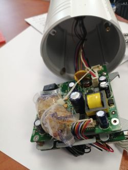 DS-2CD8254F – jak wykonać sprzętowy reset hasła, brak widocznego przycisku