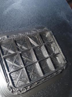 Ender 3 – spadek jakości druku po kilku mm, wymienione dysza, filament, rurka PTFE