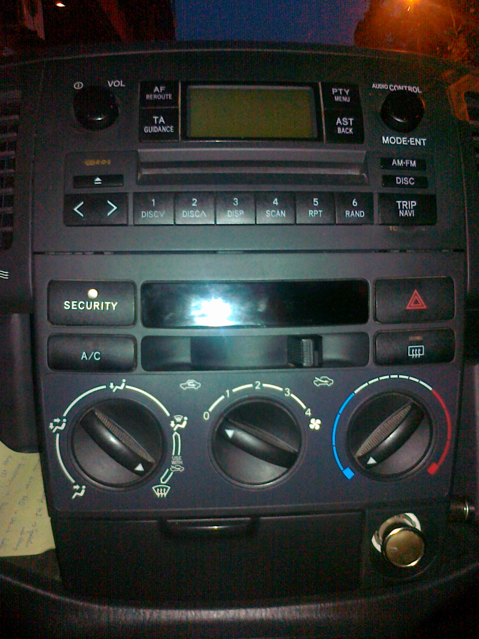 Toyota Corolla Verso 1.6 2003 Demontaż panelu przedniego