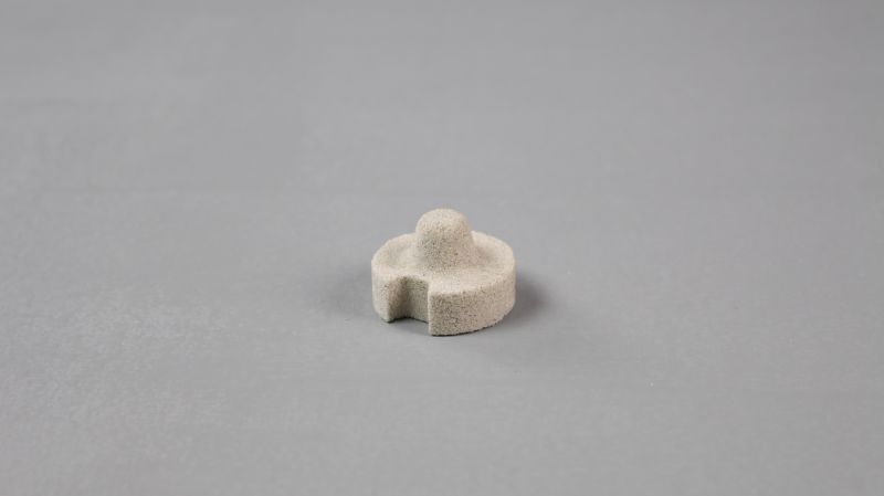 Pionek szachowy odlany z aluminium Pionek szachowy odlany z aluminium
