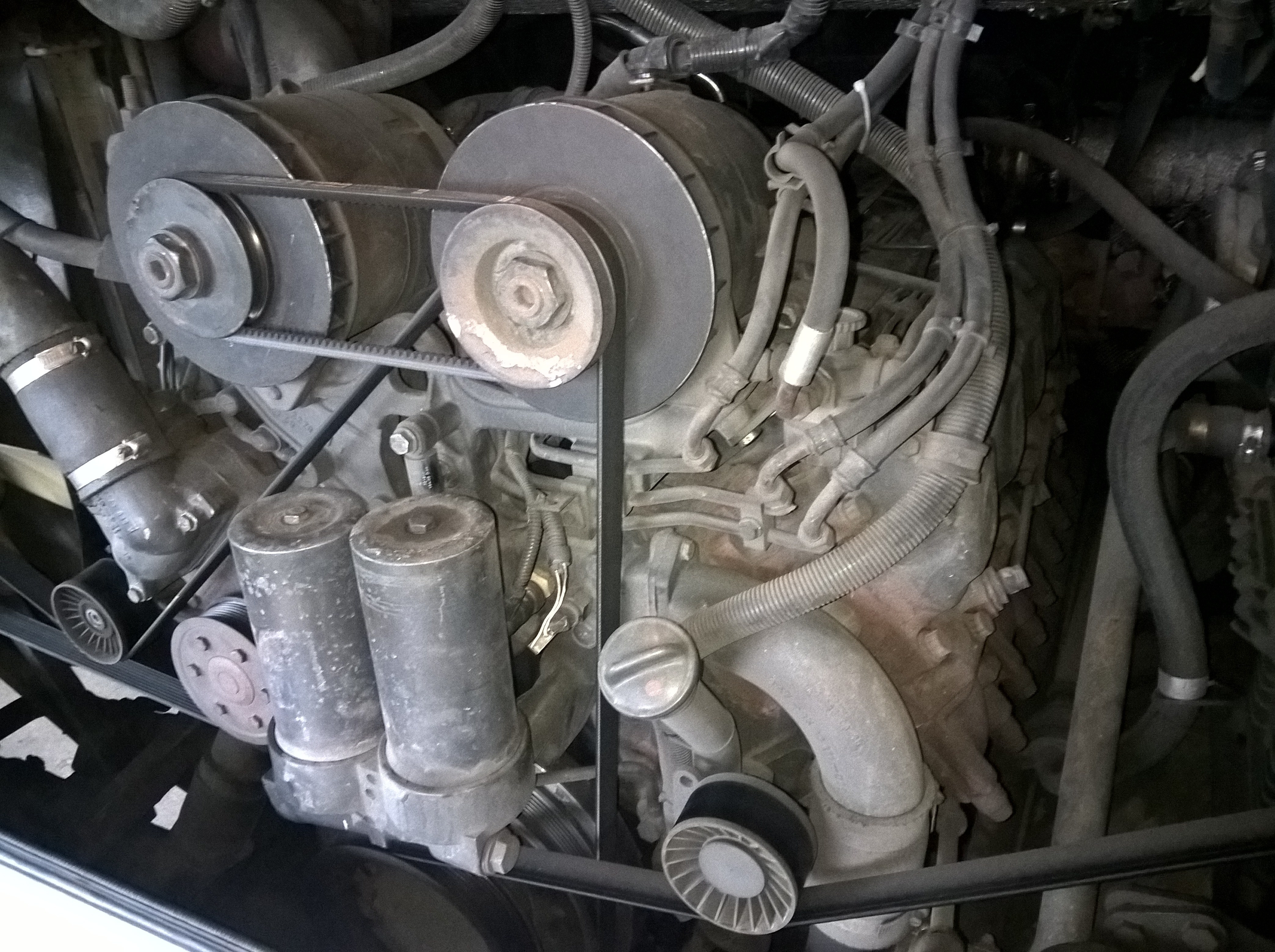 SETRA S315HD V8 Ciągła praca wentylatora chłodnicy