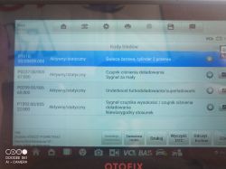 Ekran diagnostyczny z błędami OBD w samochodzie Seat Leon 1P