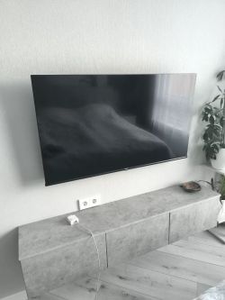 Hisense 75 – pojawienie się „pajączka” na matrycy bez uszkodzenia mechanicznego