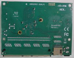 Zaglądamy do wnętrza Mikrotik RB750GR3 Zaglądamy do wnętrza Mikrotik RB750GR3