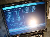 Laptop Latitude CPx - zgłupiał, wykrywa panel 800x600