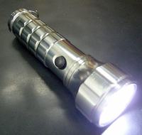Modyfikacja zasilania latarki LED Modyfikacja zasilania latarki LED