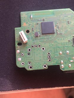 PS4 - controller points upwards after replacing the analogue, potential short circuit PS4 - controller points upwards after replacing the analogue, potential short circuit