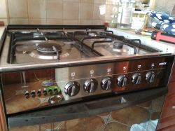 Kuchenka gazowa Bosch (używana - brak jakichkolwiek symboli)