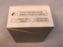 Tuya Zigbee and Bluetooth Gateway Box White box of a gateway supporting Zigbee 3.0, BLE, and SigMesh.