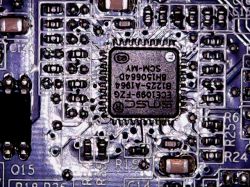 Choosing a Microscope for Electronics & Grain Inspection: Budget 2000 PLN, Durable Option