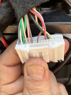 FIAT Talento Visteon 281159932R: Custom Wiring, MediaNav, 32-pin Connector & Steering Controls FIAT Talento Visteon 281159932R: Custom Wiring, MediaNav, 32-pin Connector & Steering Controls