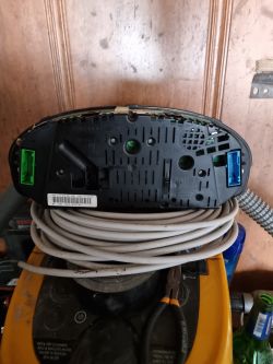 Wyświetlacz Passat B5 1.9 TDI AHH - brak napisów, tylko czerwony kolor