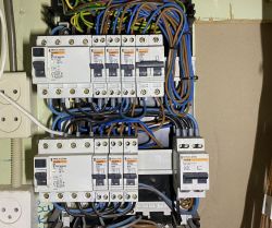 Czy to instalacja jednofazowa czy trójfazowa?