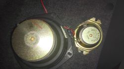 Głośniki w samochodzie straciły moc po odłączeniu tylnych kolumn Philips 2x90W