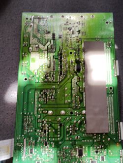 Czy naprawa ekranu w TV LG 42PT353 z 2011 roku jest opłacalna?