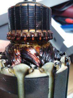 Philips HR1861 - sokowirówka przezwojenie spalonego uzwojenia wirnika