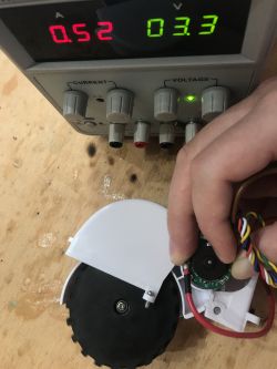 Wnętrze odkurzacza smart/robota sprzątającego z WiFi Medion 13277