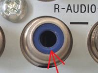 Nakładka w gnieździe RCA odpadła