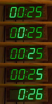 Zegar LED z bardzo dużym wyświetlaczem Zegar LED z bardzo dużym wyświetlaczem