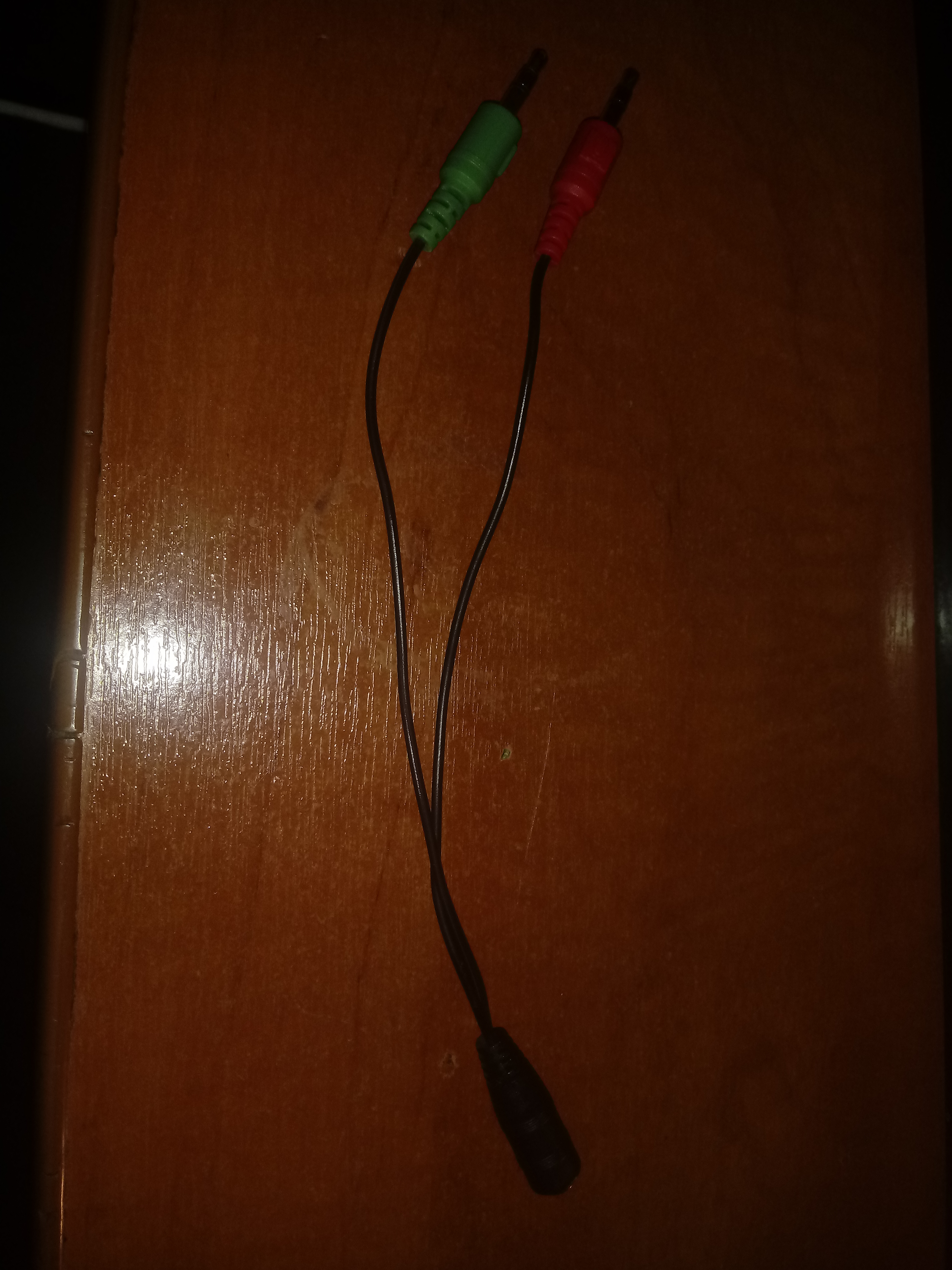 Dlaczego po formatowaniu PC nie wykrywa mikrofonu ze słuchawek JBL T110?