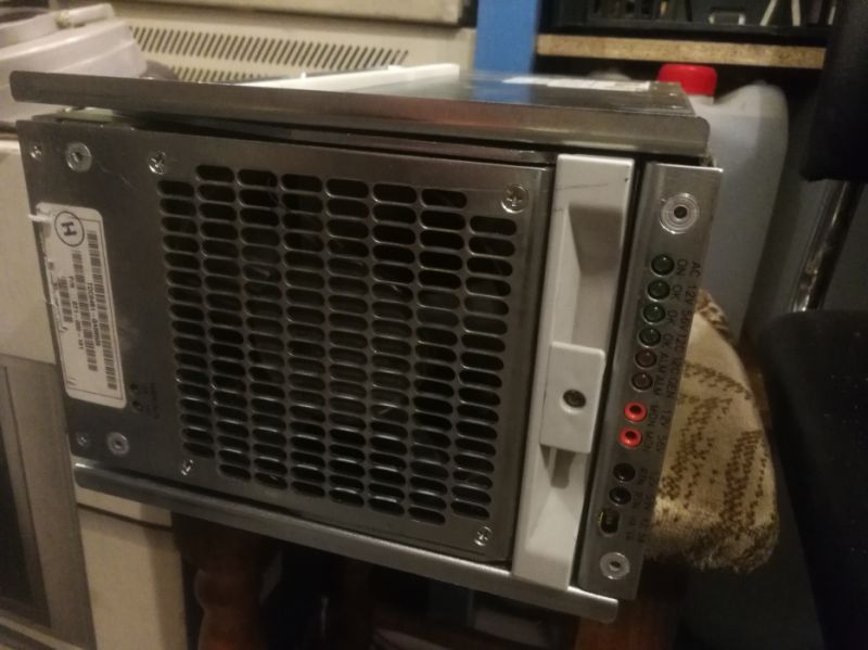 [Modification] We are taming the DELTA DPS-600QB 40A / 12V, 600W, pinout server 