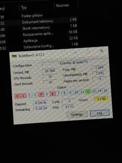 Okno TestMem5 0.13.1 z konfiguracją Extreme@anta777 i licznikiem 5 błędów w trakcie testu RAM