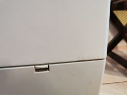 Pralka Bosch - Jakim rodzajem lakieru odnowić zardzwiałą pralkę?