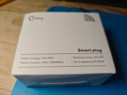 Packaging of eWelink Smart Plug Packaging of the eWelink smart plug with power monitoring BL0937.