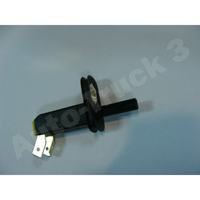 Jak zamontować automatyczne oświetlenie bagażnika w Golfie III?