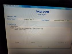 Błąd poduszki, kontrolka w Passacie B5FL - czujnik wilgotny, jak naprawić? (Zdjęcia w załączeniu)