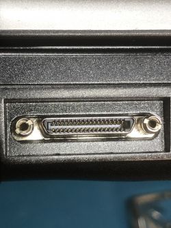 Gdzie znaleźć wtyczkę do dock portu 36 pin w starym laptopie?