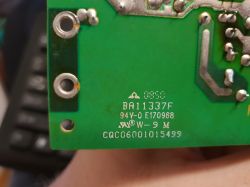 LC Power model: LC6550 v1.3 - Prośba o identyfikację układu scalonego