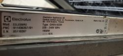 Tabliczka znamionowa zmywarki Electrolux ESL8356RO z danymi technicznymi