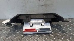 Jak dopasować radio 8200248100 RENRDW101-11 Cabasse do Renault Laguna?