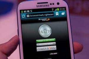 Samsung Galaxy S3 wydajnością bije iPhone'a 4S i HTC One S