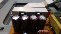 Monitor BENQ Q7C5 - Biały ekran i piszczący dźwięk