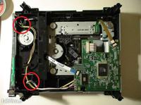 Xbox 360 Slim - szuflada napędu ciągle się wysuwa po podłączeniu