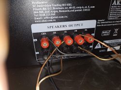 Jak podłączyć Amplituner Akai As-110ra-320 i Subwoofer Trust 2.1 Sp-3680 do TV Samsung UE40F5000AW?