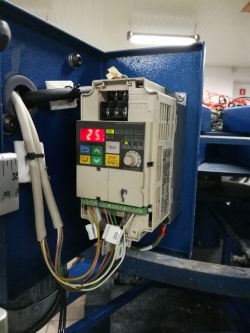 Inwerter Yaskawa CIMR-J7AZ20P4 uszkodzony przekaźnik DSP1-DC12V-R Inwerter Yaskawa CIMR-J7AZ20P4 uszkodzony przekaźnik DSP1-DC12V-R