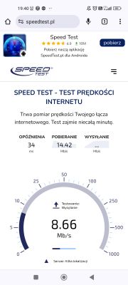 Zrzut ekranu ze strony internetowej speedtest.pl pokazujący wyniki testu prędkości Internetu na smartfonie.