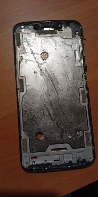 Czy da się odzyskać zdjęcia z tak rozwalonej telefonu?