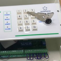 8-strefowa instalacja alarmowa MAC-608 z klawiaturą i kluczykiem 8-strefowa instalacja alarmowa MAC-608 z klawiaturą i kluczykiem