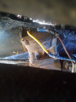 MTZ Belarus 82 - szukam schematu elektrycznego siłownika WOM