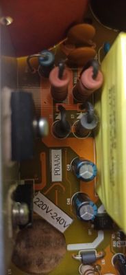 Service Manual for BEHRINGER EUROPORT EPS500MP3 Amplifier - Identify Sound IC & Codes