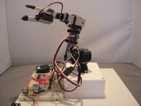 Prosty manipulator 6-serwowy